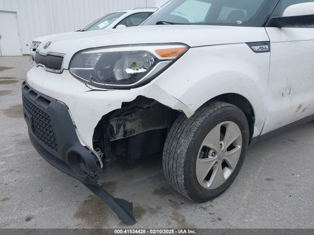 KNDJN2A27G7307037 KIA Soul