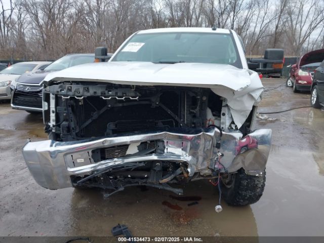 2GC2KSEG5K1217085 Chevrolet Silverado 2500hd Lt