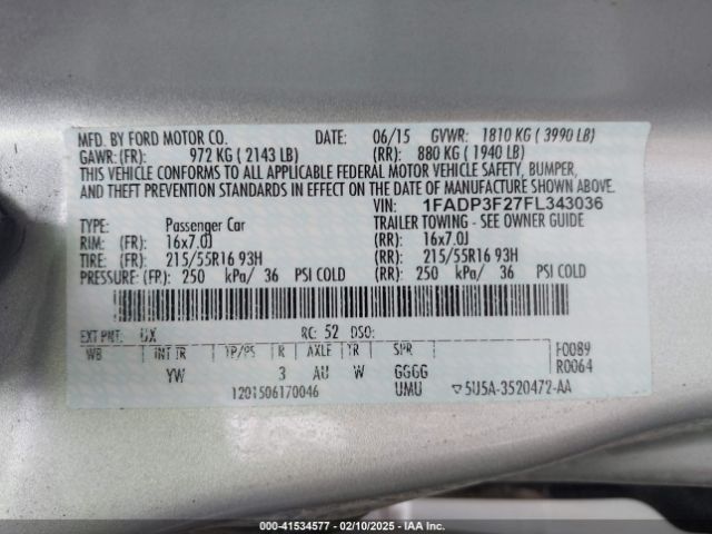 1FADP3F27FL343036 Ford FOCUS SE