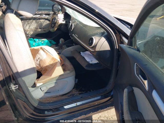 2017 AUDI A3 WAUAUGFF6H1041068 Photo 4