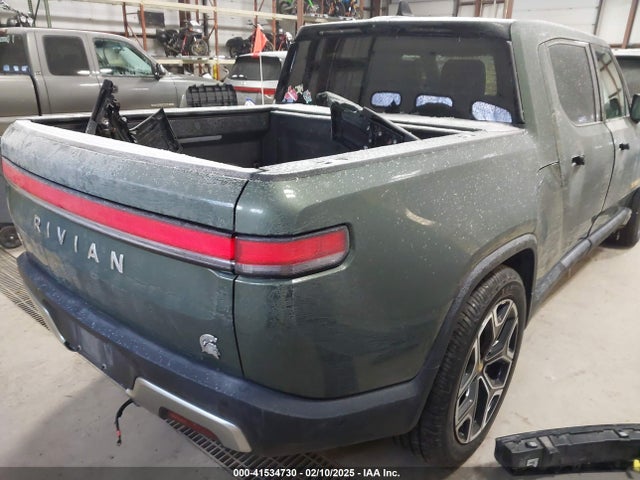 Rivian R1t Adventure 2022 7FCTGAAA0NN004365 Image 4
