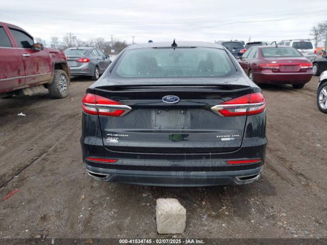 3FA6P0D92KR184140 Ford Fusion Titanium