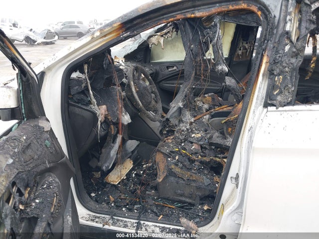 1FMCU0GX0EUA84076 Ford ESCAPE SE