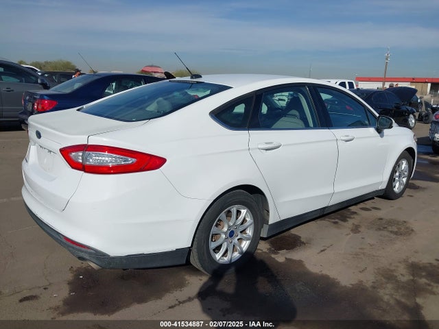 Ford FUSION S 2016 3FA6P0G71GR227450 Image 4