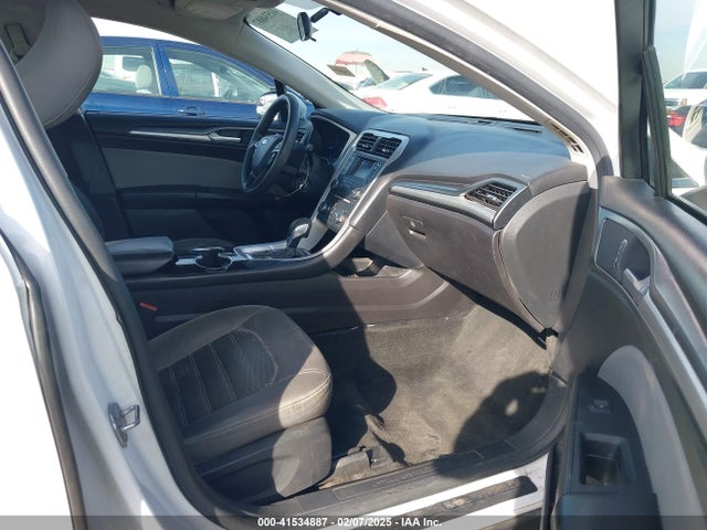 Ford FUSION S 2016 3FA6P0G71GR227450 Image 5