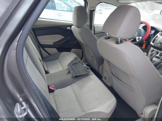 1FADP3F21EL188028 Ford FOCUS SE