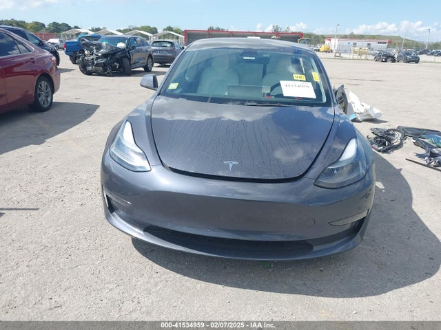 5YJ3E1EC9NF201184 Tesla Model 3 Performance Dual Motor All-wheel Drive