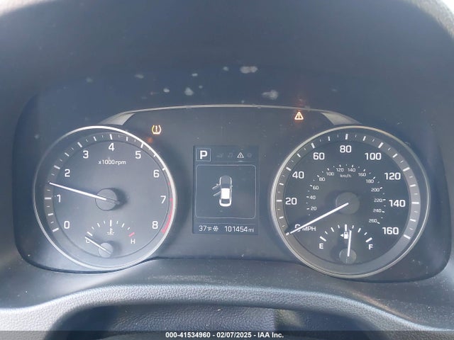 5NPD84LF6JH258190 Hyundai ELANTRA SEL