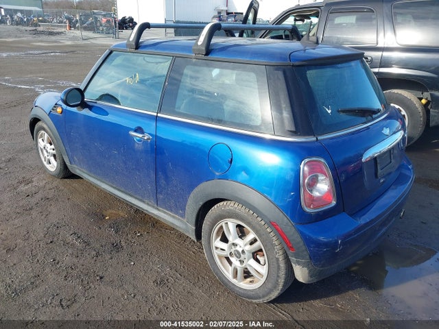 2012 MINI COOPER WMWSU3C55CT540501 Photo 2