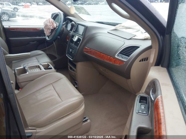 2C4RC1BG6ER438646 Chrysler Town & Country Touring