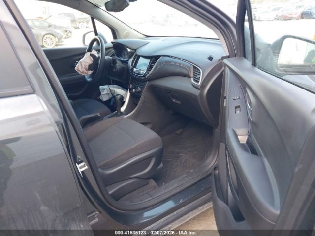 3GNCJNSB8LL134324 Chevrolet Trax Awd Ls