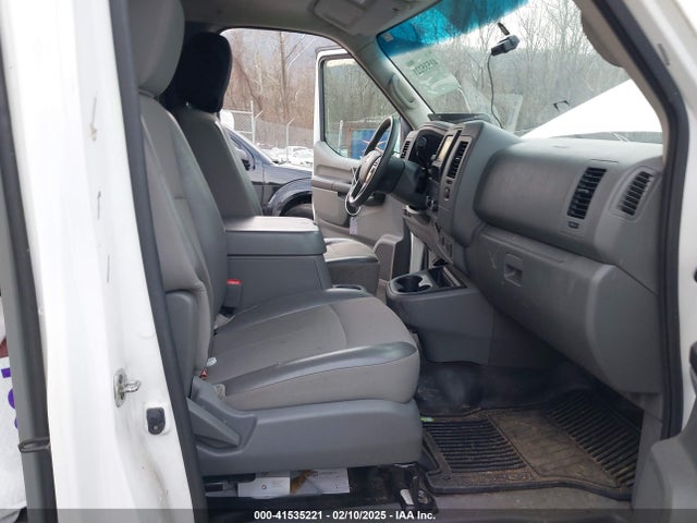 1N6BF0KY2LN810888 Nissan Nv Cargo Nv2500 Hd Sv Standard Roof V6