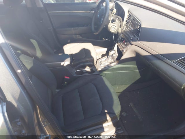 Hyundai ELANTRA SE 2018 KMHD74LF8JU449761 Image 5