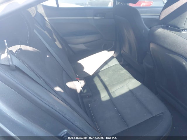 Hyundai ELANTRA SE 2018 KMHD74LF8JU449761 Image 8