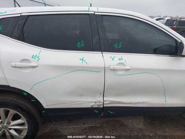 JN1BJ1CP3JW189846 Nissan Rogue Sport S