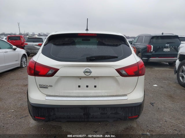 JN1BJ1CP3JW189846 Nissan Rogue Sport S