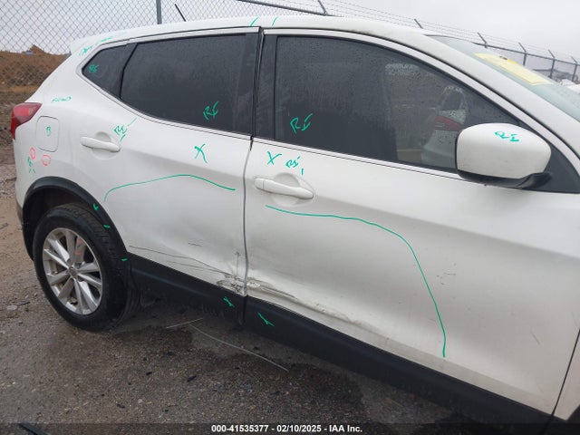 JN1BJ1CP3JW189846 Nissan Rogue Sport S