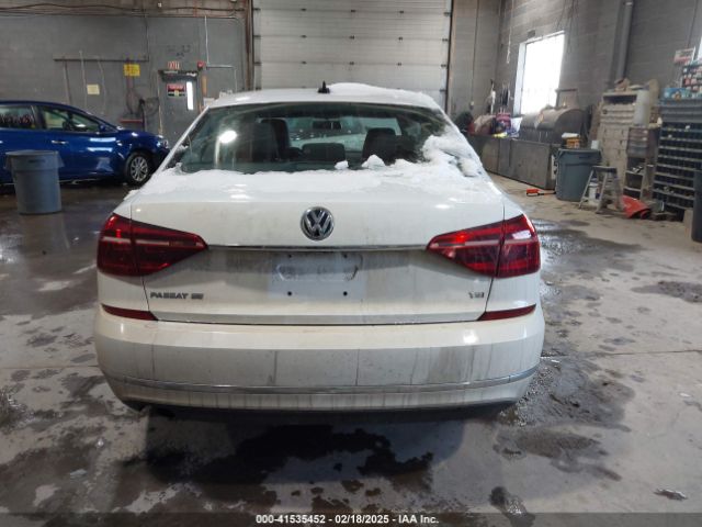 1VWBT7A30HC056657 Volkswagen Passat 1.8t Se