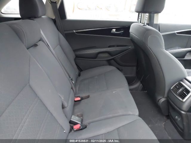 5XYPG4A31KG496045 KIA Sorento 2.4l L