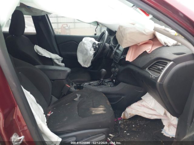 1C4PJLCBXKD403814 Jeep Cherokee Latitude Fwd