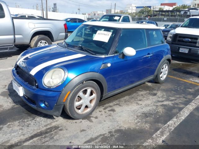 2009 MINI COOPER WMWMF335X9TW71208 Photo 1