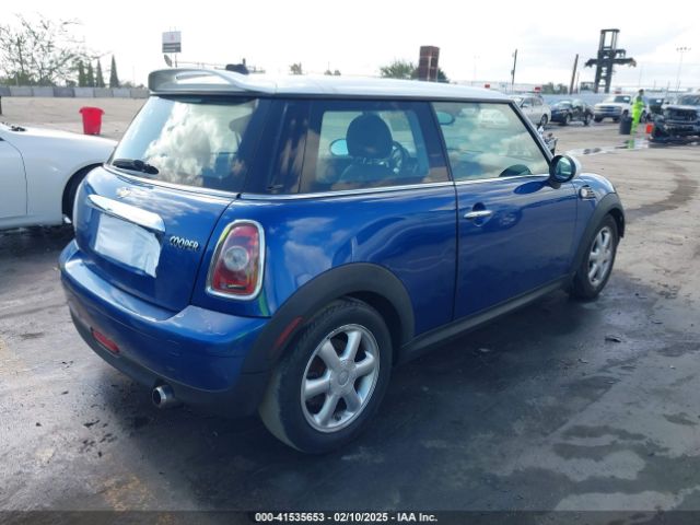 2009 MINI COOPER WMWMF335X9TW71208 Photo 3
