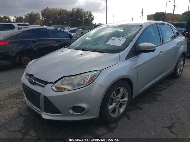 Ford FOCUS SE 2014 1FADP3F21EL137452 Image 2