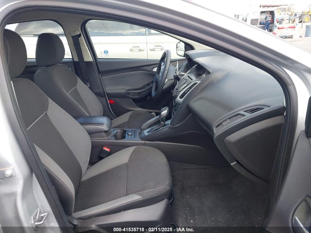 Ford FOCUS SE 2014 1FADP3F21EL137452 Image 5