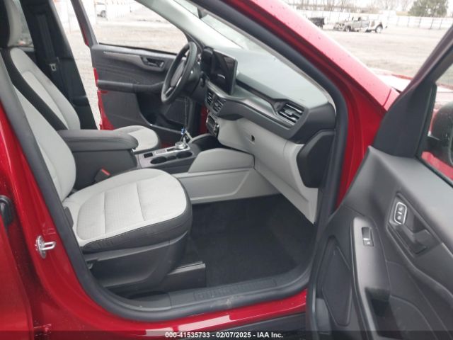1FMCU9GN4SUA30309 Ford Escape Active