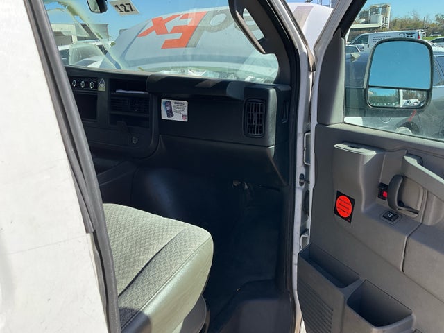 1GCWGAF11H1214772 Chevrolet Express G2500