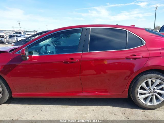 4T1C11AK1NU660558 Toyota CAMRY LE