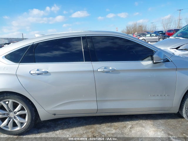 Chevrolet IMPALA 1LT 2018 1G1105SAXJU144147 Image 13