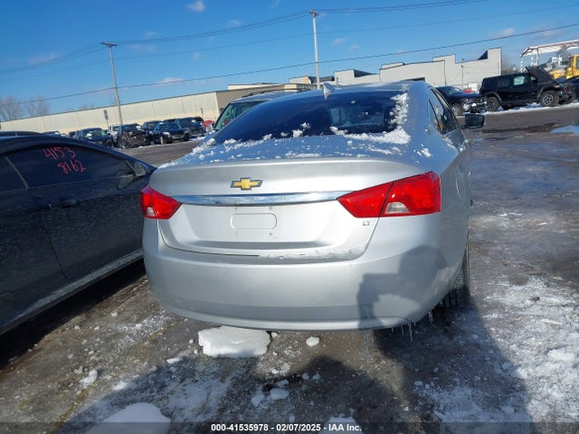 Chevrolet IMPALA 1LT 2018 1G1105SAXJU144147 Image 16