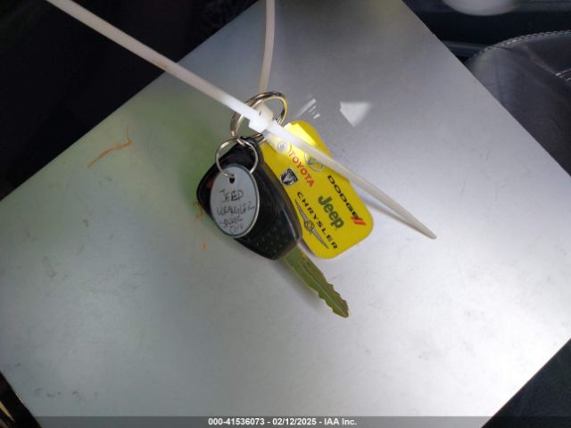 1C4BJWDG3EL161075 Jeep Wrangler Unlimited Freedom Edition
