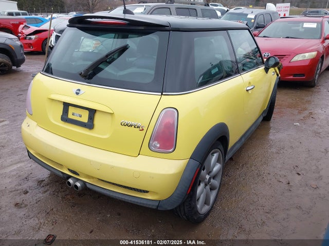 2005 MINI COOPER S WMWRE33455TD94318 Photo 3
