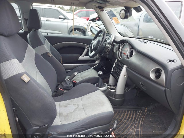 2005 MINI COOPER S WMWRE33455TD94318 Photo 4