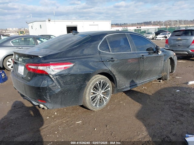 4T1B11HK5JU649736 Toyota CAMRY SE