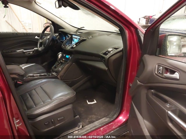 1FMCU9JX1FUA16707 Ford Escape Titanium