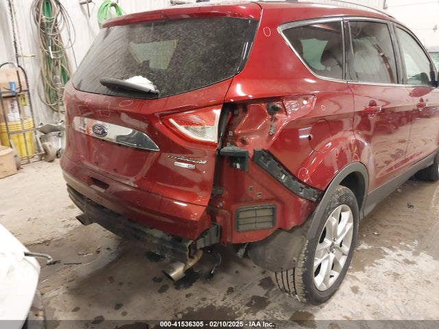 1FMCU9JX1FUA16707 Ford Escape Titanium