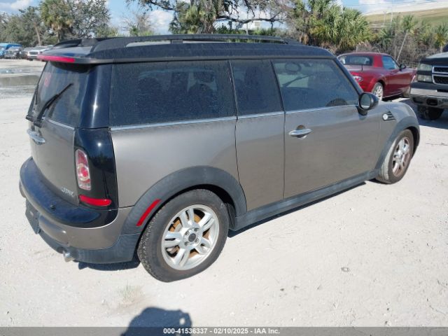 2013 MINI CLUBMAN WMWZF3C56DT489410 Photo 3