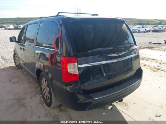 2011 CHRYSLER TOWN & COUNTRY 2A4RR8DG7BR655505 Photo 2