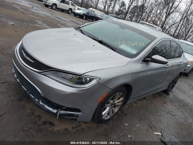 Chrysler 200 Limited 2015 1C3CCCAB3FN697217 Image 2