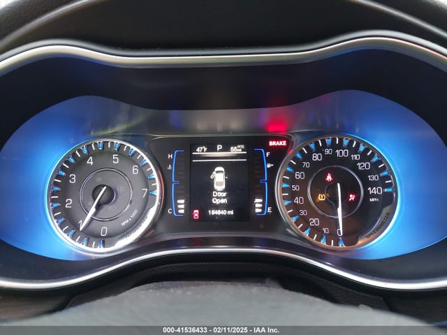 Chrysler 200 Limited 2015 1C3CCCAB3FN697217 Image 7