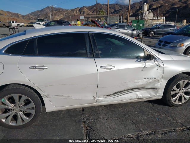 1G1ZH5SX8HF282820 Chevrolet Malibu Premier