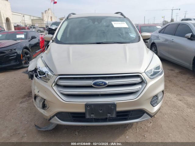 1FMCU0HDXJUB85706 Ford ESCAPE SEL