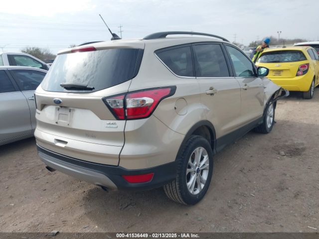 1FMCU0HDXJUB85706 Ford ESCAPE SEL