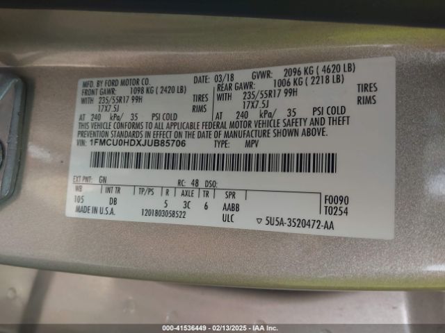1FMCU0HDXJUB85706 Ford ESCAPE SEL