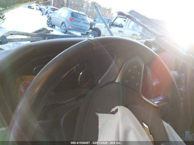 1GCVKREC3HZ307273 Chevrolet Silverado 1500 1lt