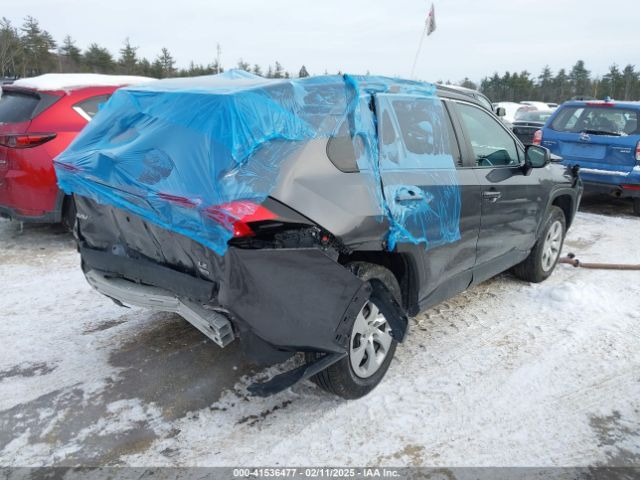 2T3F1RFV2KW050945 Toyota RAV4 LE