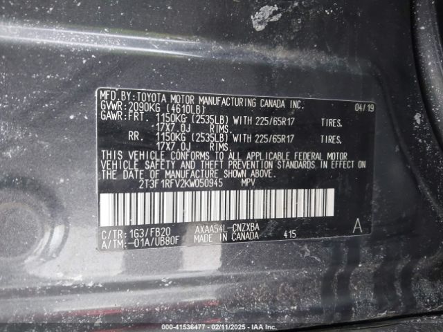 2T3F1RFV2KW050945 Toyota RAV4 LE